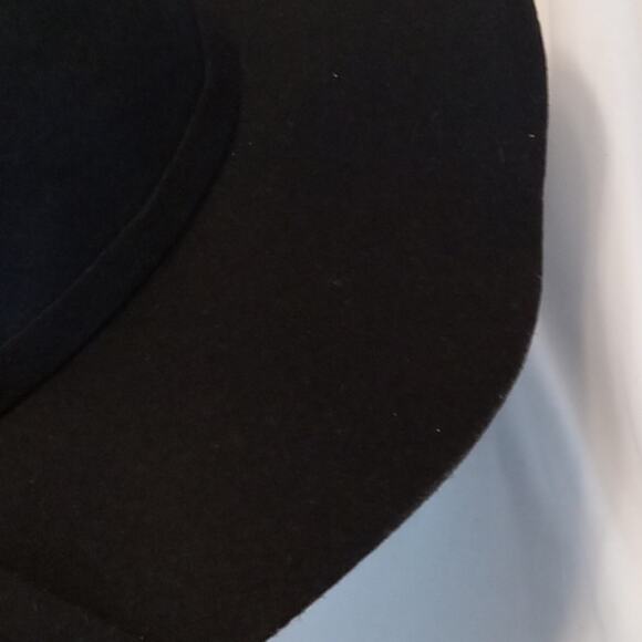 Black 100% Wool Round Hat Classy - Picture 3 of 5